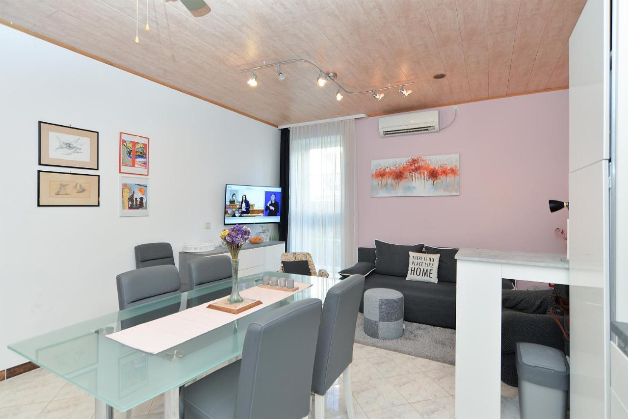 Apartments Jasna 1128 Fazana Bagian luar foto