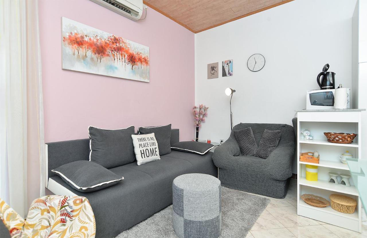 Apartments Jasna 1128 Fazana Bagian luar foto