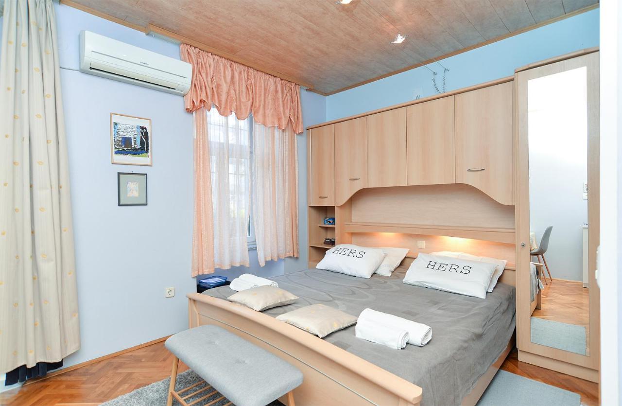 Apartments Jasna 1128 Fazana Bagian luar foto