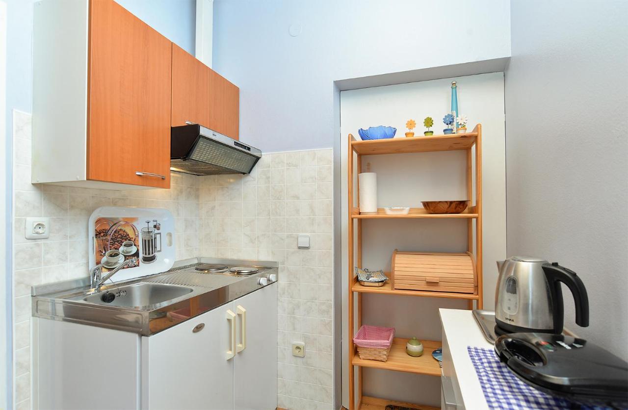 Apartments Jasna 1128 Fazana Bagian luar foto