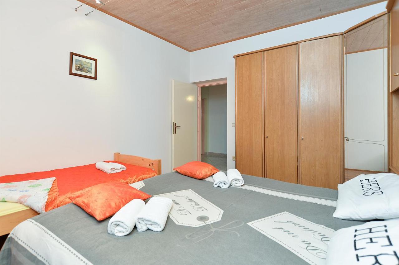Apartments Jasna 1128 Fazana Bagian luar foto