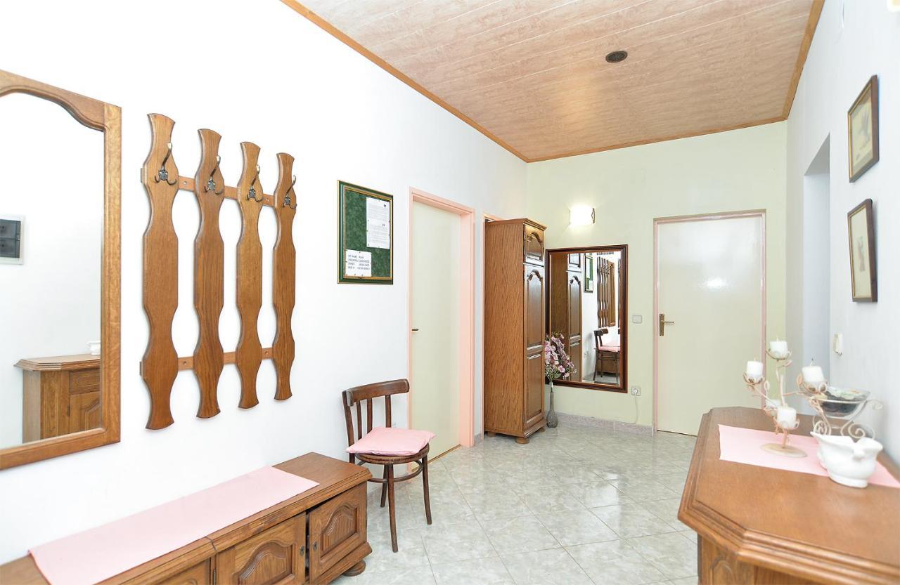 Apartments Jasna 1128 Fazana Bagian luar foto