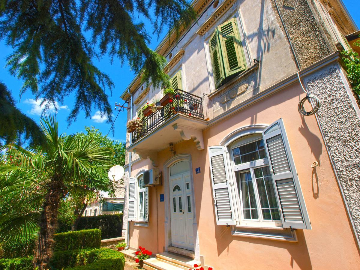 Apartments Jasna 1128 Fazana Bagian luar foto