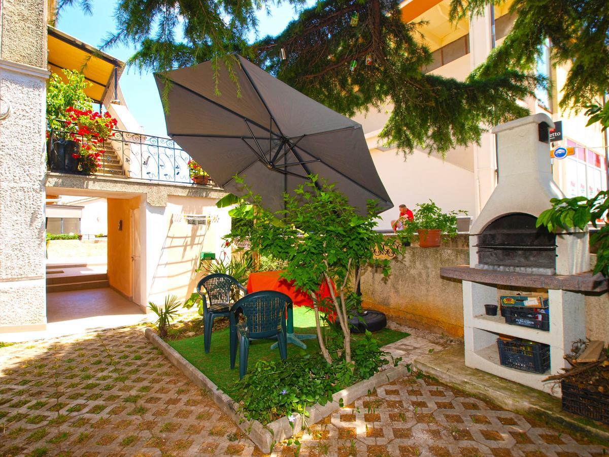 Apartments Jasna 1128 Fazana Bagian luar foto